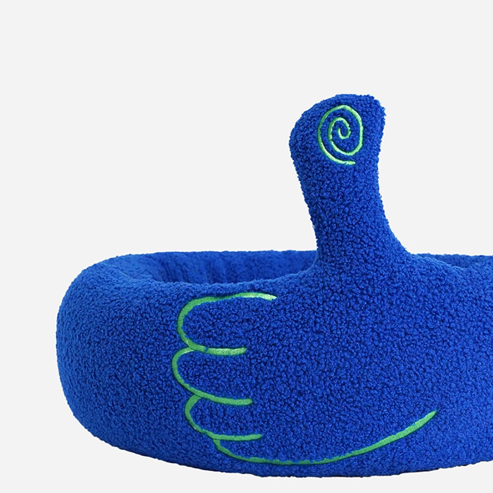 Cozy and Creative “Thumb Up” Cat Bed （52x52x30 cm) ZOOBERS
